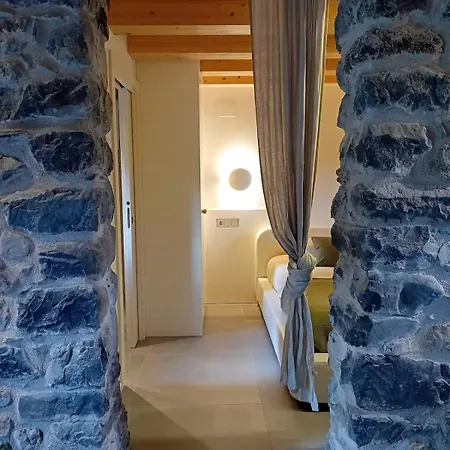 Casa Tomas - * Saravillo