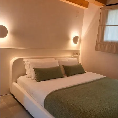 Casa Tomas - * Saravillo